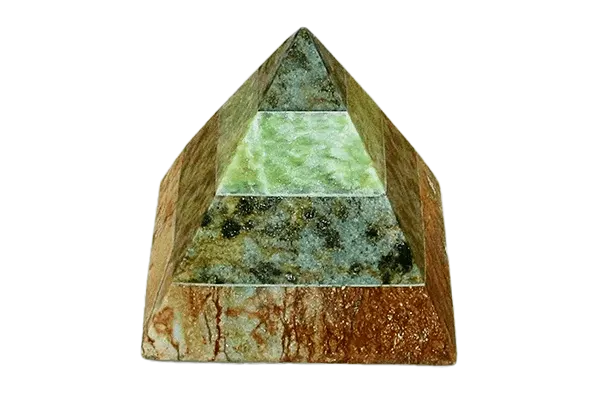 Pirâmide decorativa